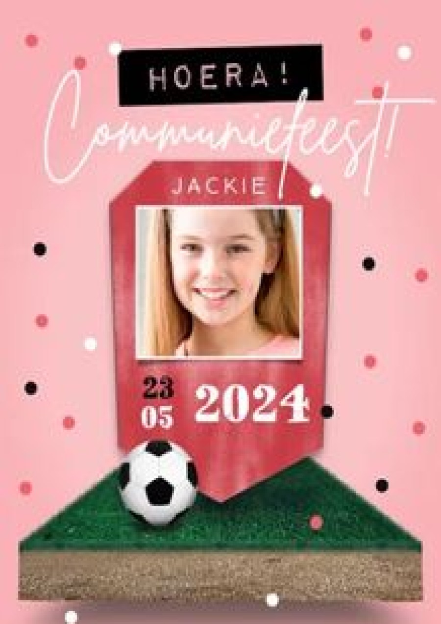 Communiekaarten | Kaarten Kaartje2go Voetbalfeestje Communie Meisje Voetbal Confetti Roze